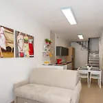 Gino's House In Old Town - Locazione Turistica * Gubbio
