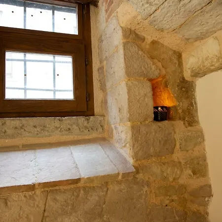 Gino's House In Old Town - Locazione Turistica * Gubbio